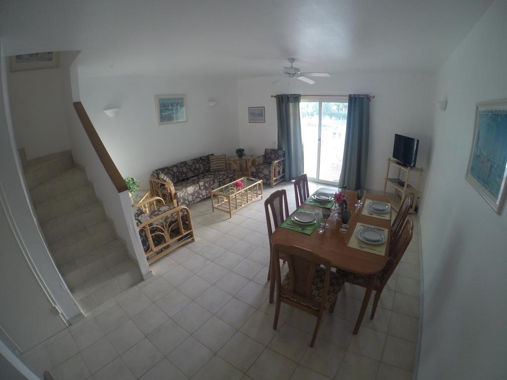 Antigua Chiama Italia Villas Jolly Harbour 외부 사진