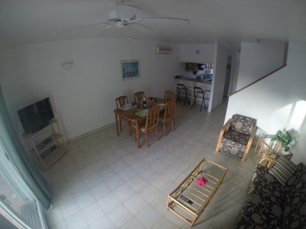 Antigua Chiama Italia Villas Jolly Harbour 외부 사진