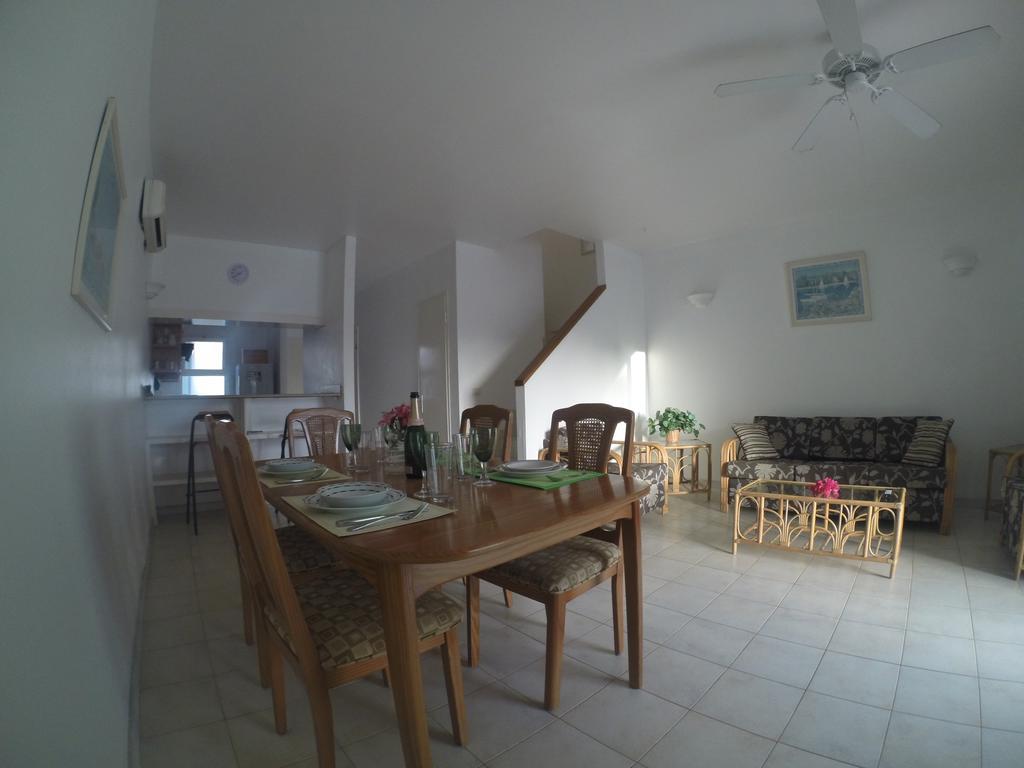 Antigua Chiama Italia Villas Jolly Harbour 외부 사진